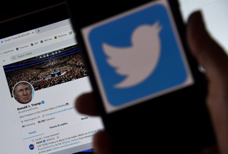 Reuters-Twitter, Facebook to hand over @POTUS account to Biden on January 20