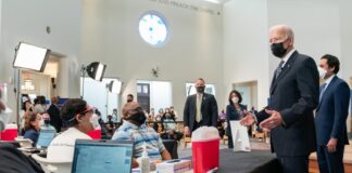 President Biden visits vaccine clinic in Alexandria, Virginia before announces COVID vaccine eligibility by April 19