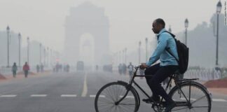 Record rise in COVID-19 cases in India, Capital under complete lockdown