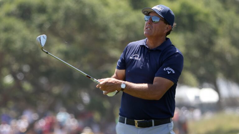 Phil Mickelson wins 2021 PGA Championship, becomes oldest major-winner in history