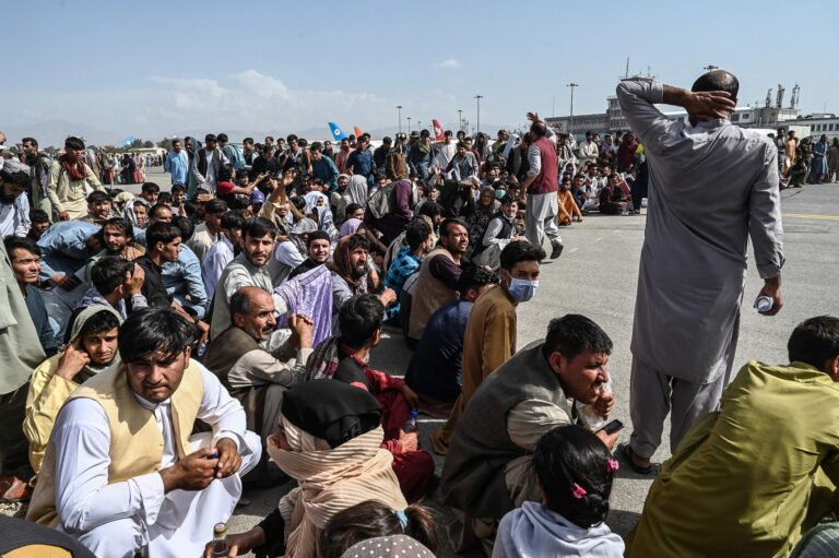 US warns citizens not to go to Kabul Airport
