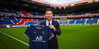 Leo Messi signs for Paris Saint-Germain