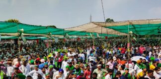 Tens of thousands of Indian farmers hold huge rally against farm laws, vow to campaign against ruling party