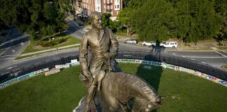 WATCH LIVE: Removal of the Robert E. Lee Monument in Richmond, Virginia