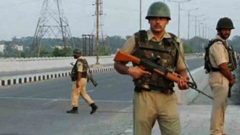 10 Maoists killed in gun-battle with police in India