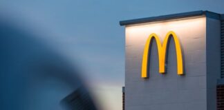 McDonald’s Temporarily Closes Restaurants & Pause Operations in Russia