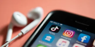 Congress urges Meta, TikTok, YouTube and Twitter to archive evidence of Russian war crimes