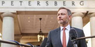 Germany pledges Euro 1 billion in grants for Ukraine