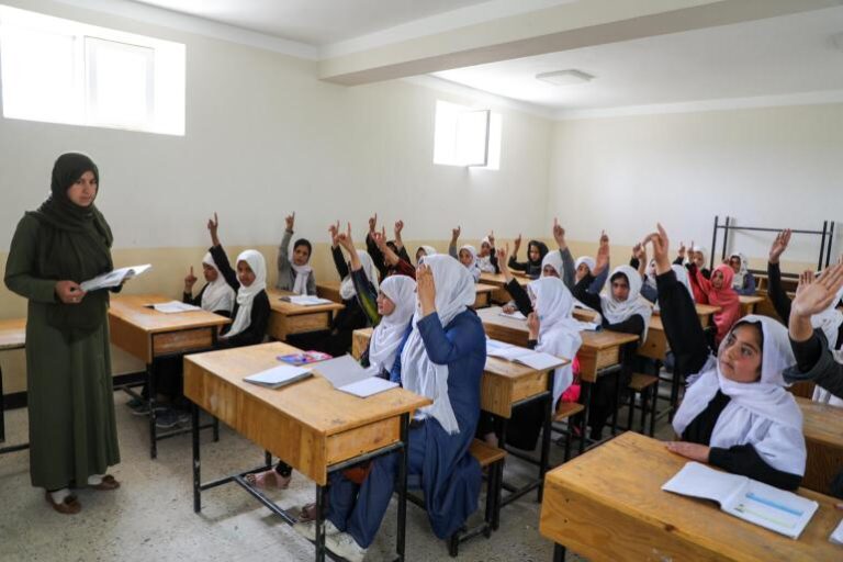 Over 400 private schools close in Afghanistan – Report