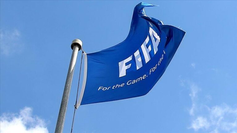 FIFA lifts suspension of all Indian football federation