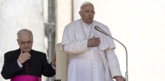 Pope calls for freedom to preach Catholic faith in China