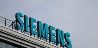 Siemens Energy Faces Challenging Quarter with €2.9 Billion Net Loss