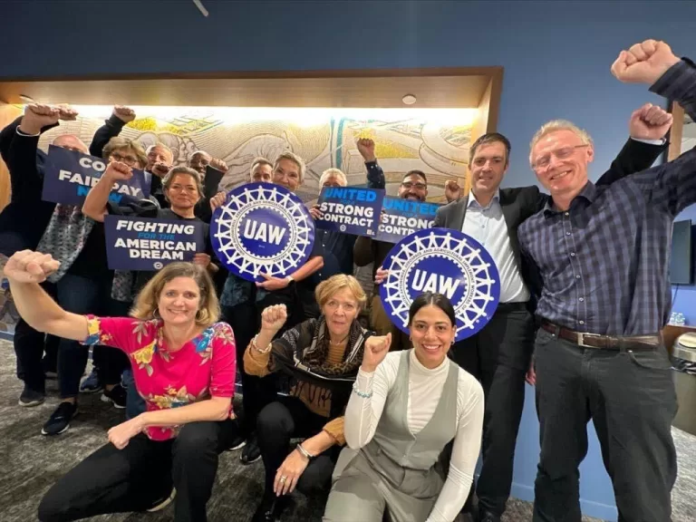 UAW and Ford Reach Tentative Deal to End Strike, Sources Say