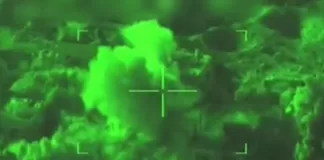 Israel Escalates Offensive in Gaza, Cutting Off Communication Amidst Chaos