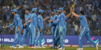 India crush Sri Lanka by 302 runs, book World Cup semifinal berth