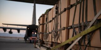 Israel Resumes Gaza Airdrops Amid Global Pressure for Humanitarian Relief