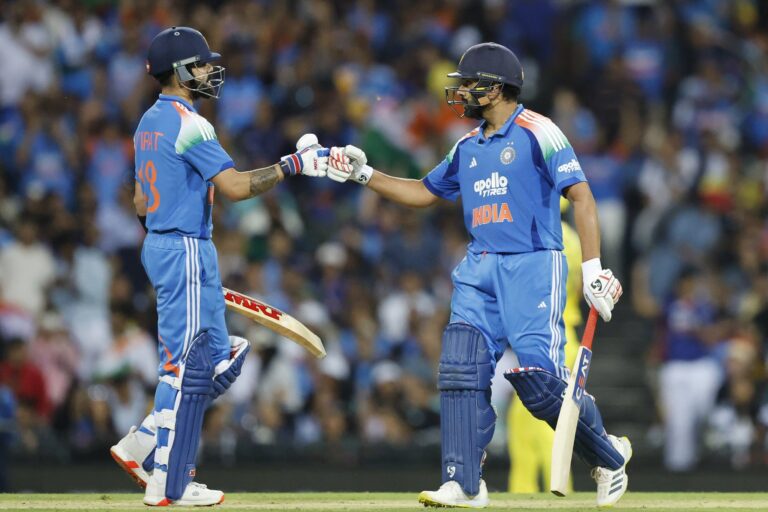 India beat Australia by 9 wickets — India in Australia, 3rd ODI, SCG