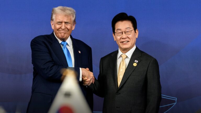 Trump Says U.S. Will Let South Korea Build Nuclear-Powered Submarine in Philadelphia