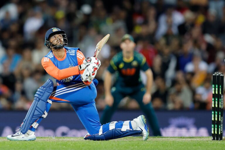 India beat Australia by five wickets; lift T20I series 1–1