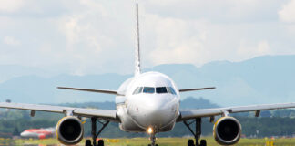 More Than 1,100 U.S. Flights Canceled Sunday as Shutdown Snarls Travel