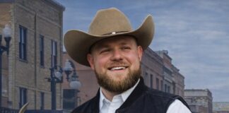 ๐๐ฒ๐บ๐ผ๐ฐ๐ฟ๐ฎ๐ Taylor Rehmet ๐ช๐ถ๐ป๐ ๐ง๐ฒ๐
๐ฎ๐ ๐ฆ๐ฒ๐ป๐ฎ๐๐ฒ ๐๐ถ๐๐๐ฟ๐ถ๐ฐ๐ ๐ต ๐ฅ๐๐ป๐ผ๐ณ๐ณ