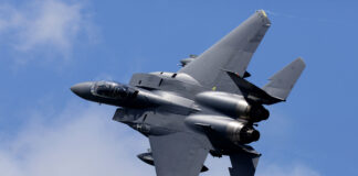 US Fighter Jet Crashes in Southern Iran; Search Underway for 2 Crew Members