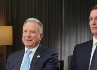 Trump Envoys Head to Pakistan as Tehran Says No U.S. Talks Planned