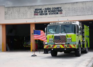 15 Hospitalized After Reports of Possible Boat Explosion Near Haulover Sandbar