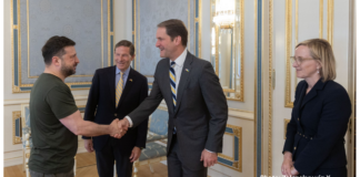 Zelenskyy Presses U.S. Lawmakers in Kyiv for Antiballistic Missiles