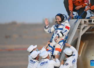 Chinese Astronauts Complete Record 210-Day Mission, Land Safely in Inner Mongolia