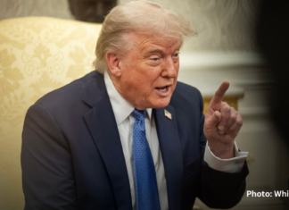 Trump Announces Phased Tariffs on Imported Generic Drugs