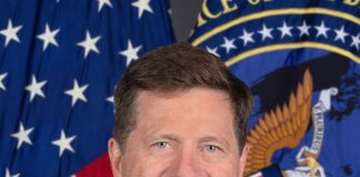Director of National Intelligence Jay Clayton (official portrait)