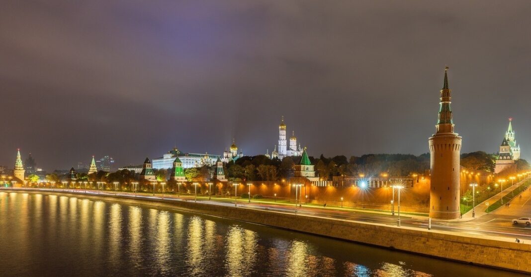 Night view of the illuminated Moscow Kremlin, used as a representational image for reports of an overnight drone attack on the Moscow region.