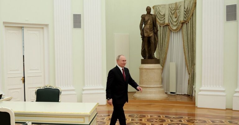 Putin Backs Vatican Aid Plan for Oleshky After Leo Call