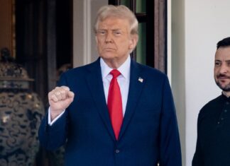Zelenskyy Says US Intelligence Sharing With Ukraine Has Resumed President Donald Trump greets Ukrainian President Volodymyr Zelenskyy at the White House